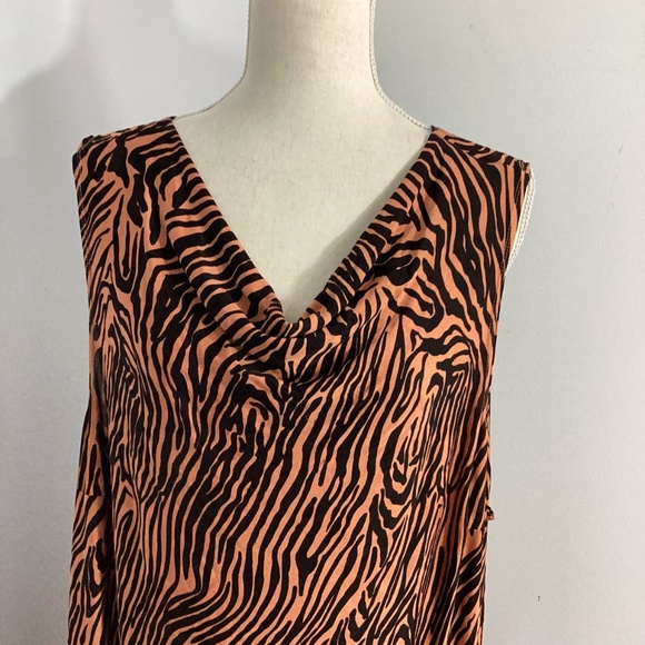 BOB MACKIE STUDIO PLUS SZ 3X SILK BLEND LIQUID KNIT COWL NECK TANK TOP ANIMAL - Picture 3 of 8
